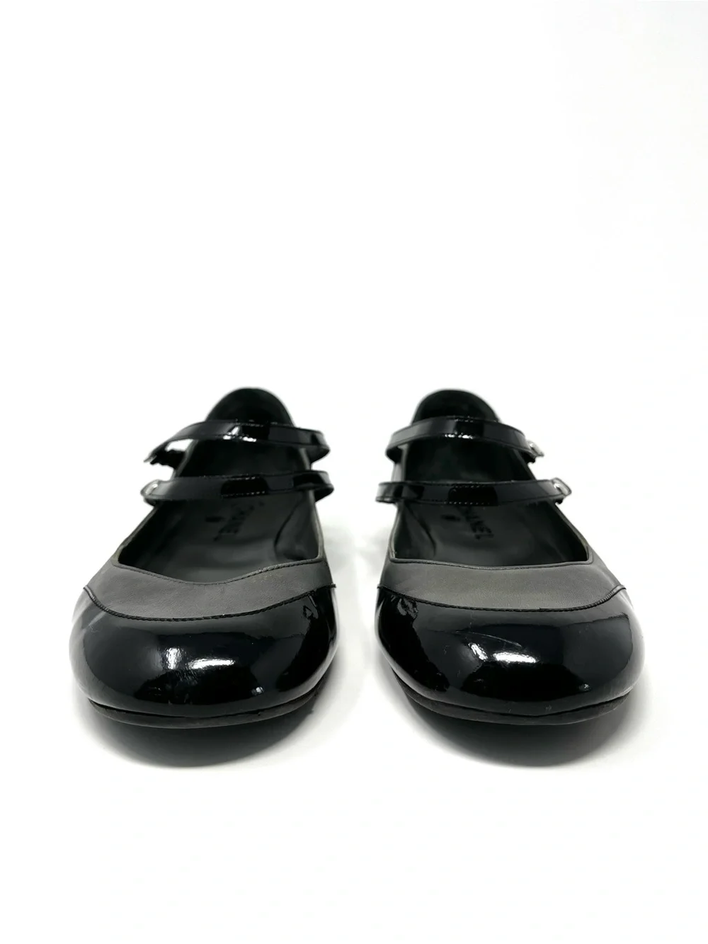 Chanel Mary Jane Janes Ballet Flats Black Gray Cap Toe Two Tone CC Logo 39.5 9.5